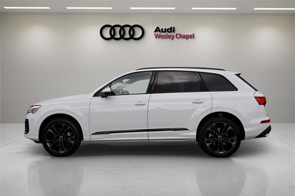 New 2025 Audi Q7 55 Premium Plus SUV