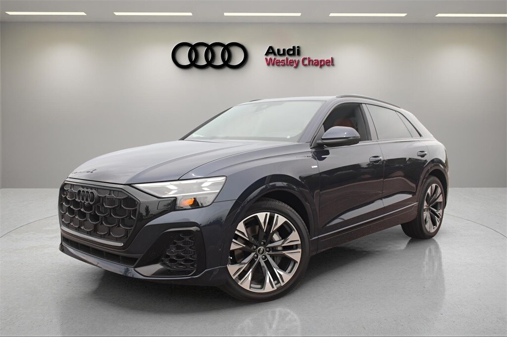 New 2025 Audi Q8 55 Prestige SUV