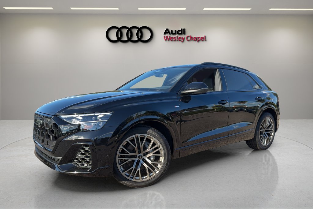  Audi Q8