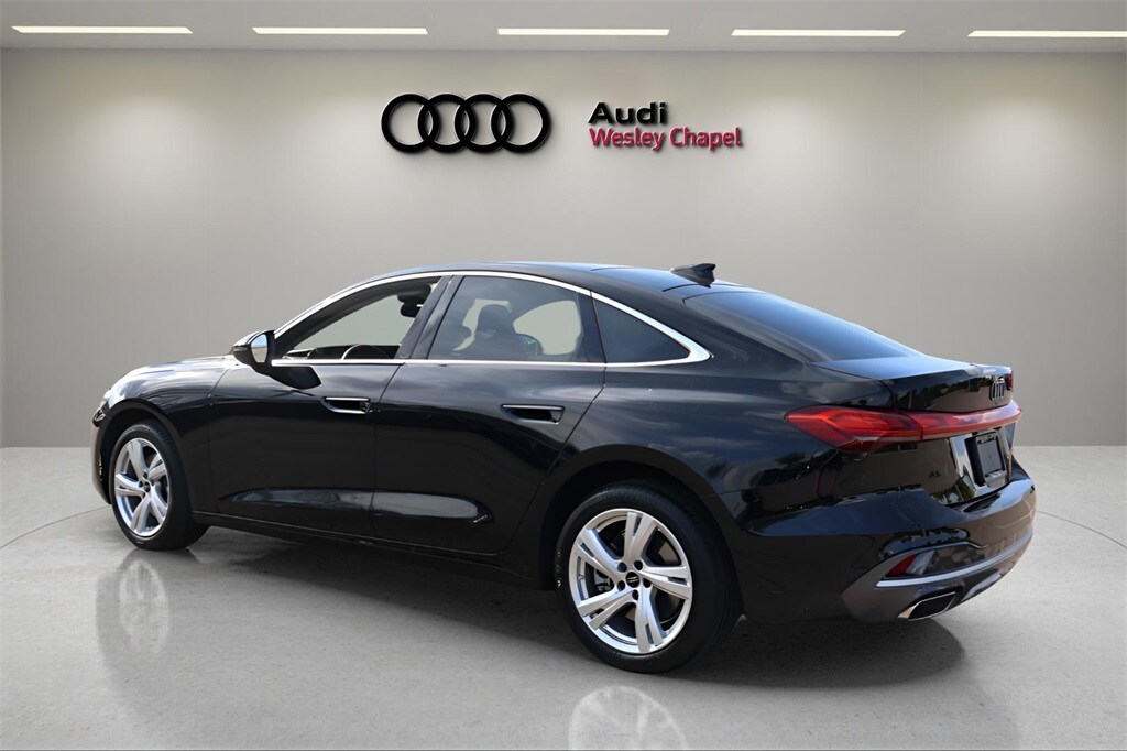 2025 Audi A5 2.0T Prestige photo 3