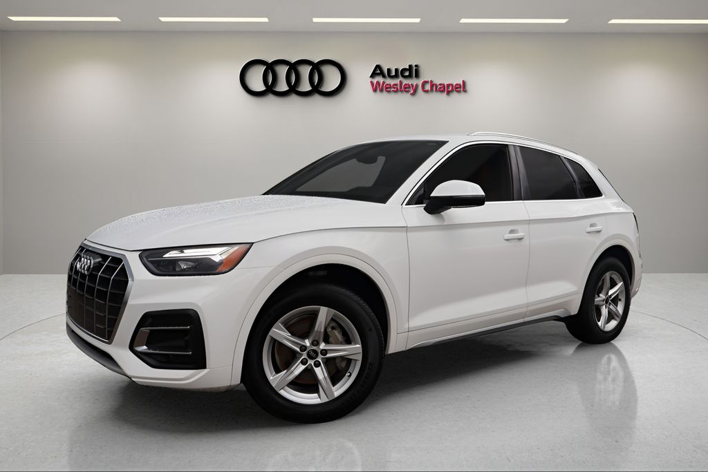 2023 Audi Q5 40 Premium's photo