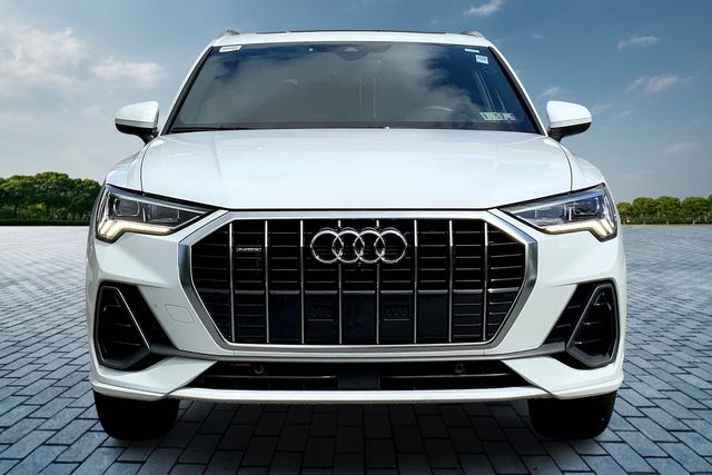 2024 Audi Q3 S line Premium Plus photo 3
