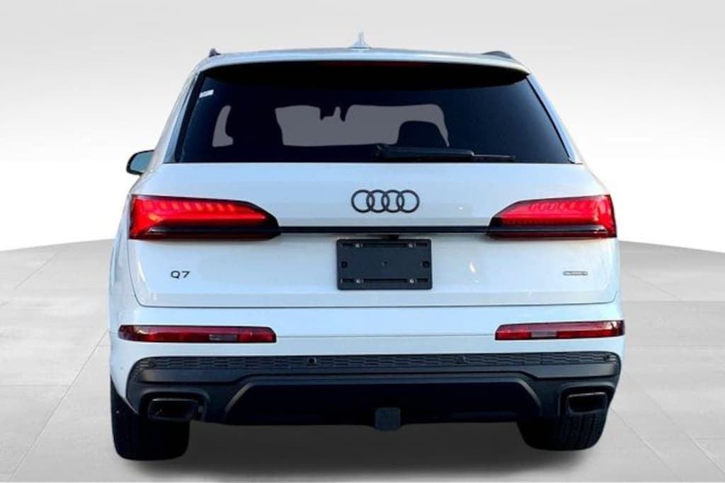New 2025 Audi Q7 55 Prestige SUV