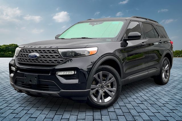 Used 2022 Ford Explorer XLT with VIN 1FMSK8DH0NGA70271 for sale in West Chester, PA