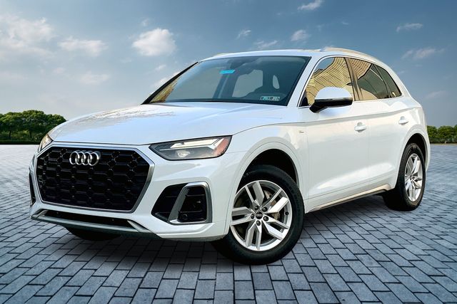 Used 2022 Audi Q5 Premium with VIN WA1GAAFYXN2026478 for sale in West Chester, PA