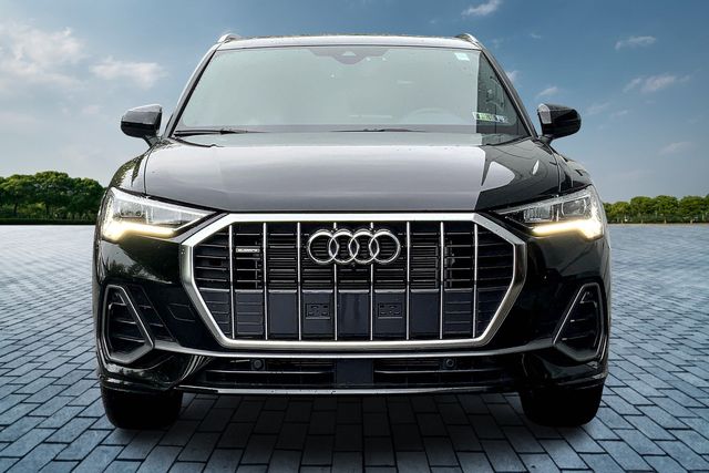 2024 Audi Q3 Premium Plus S line photo 3