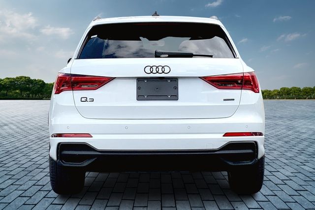 2025 Audi Q3 Premium S line photo 4