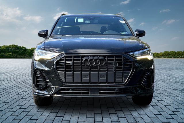 2025 Audi Q3 S line Premium Plus photo 3
