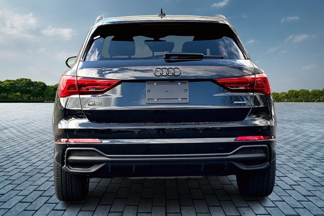 2025 Audi Q3 Premium S line photo 4