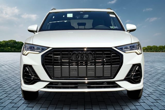2025 Audi Q3 Premium S line photo 3