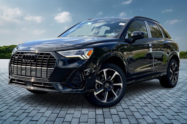 2025 Audi Q3 S line Premium Plus photo 2