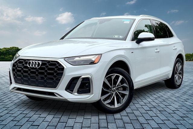 Used 2022 Audi Q5 Premium with VIN WA1GAAFYXN2085126 for sale in West Chester, PA