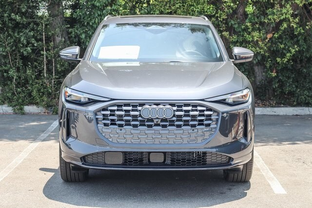 2025 Audi Q5 2.0T Premium Plus photo 2