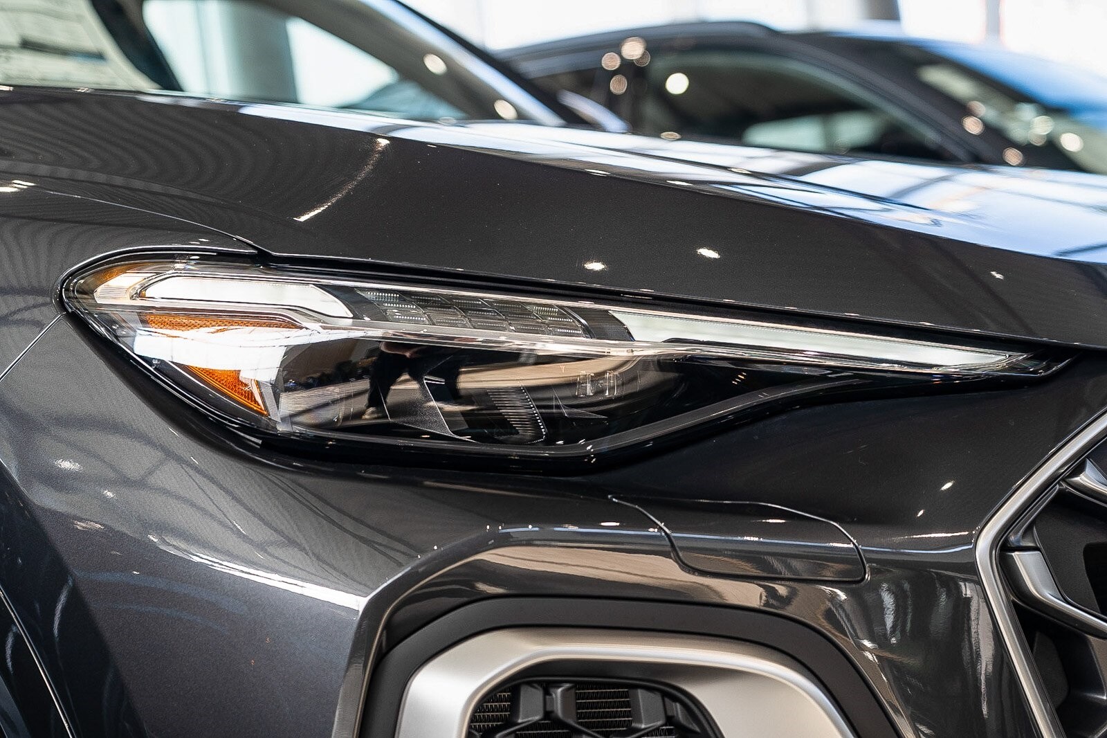 2025 Audi SQ5 Premium Plus photo 2