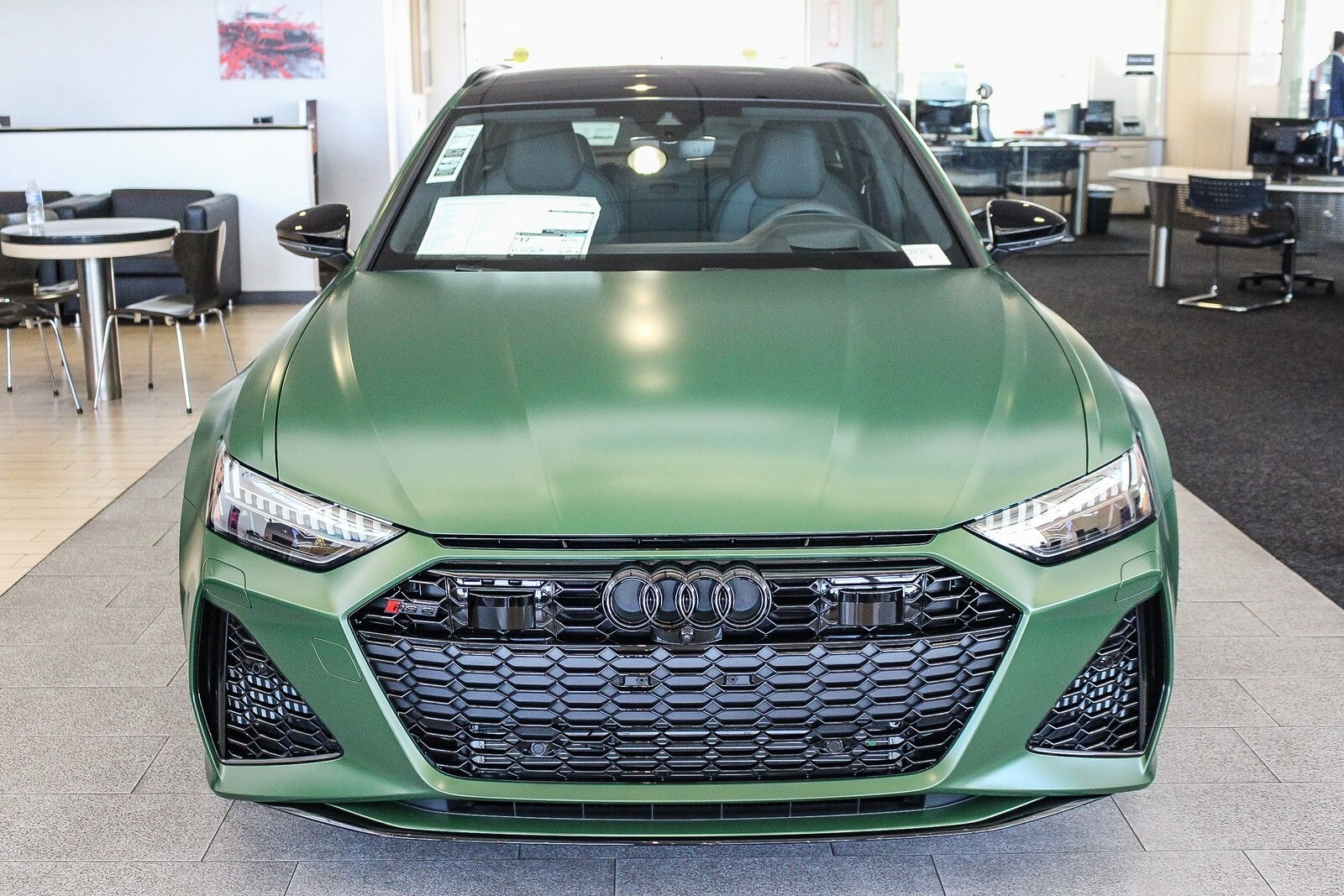 2025 Audi RS 6 Avant Performance Base photo 2