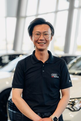 Staff member Titan Hsieh from ID_0bf4df