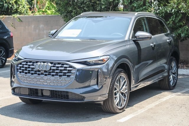 2025 Audi Q5 2.0T Premium Plus photo 3