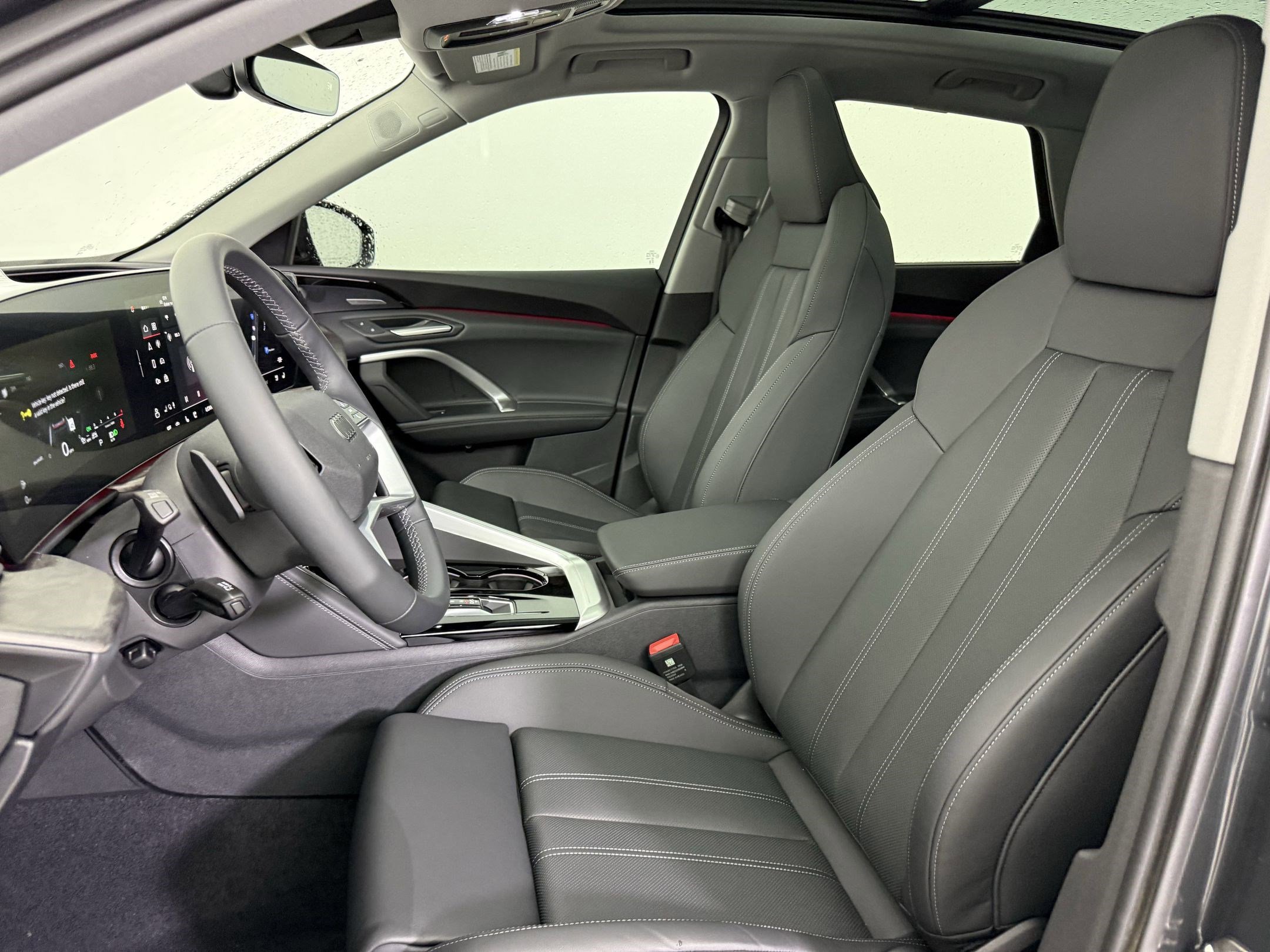 2025 Audi Q5 2.0T Premium Plus photo 4