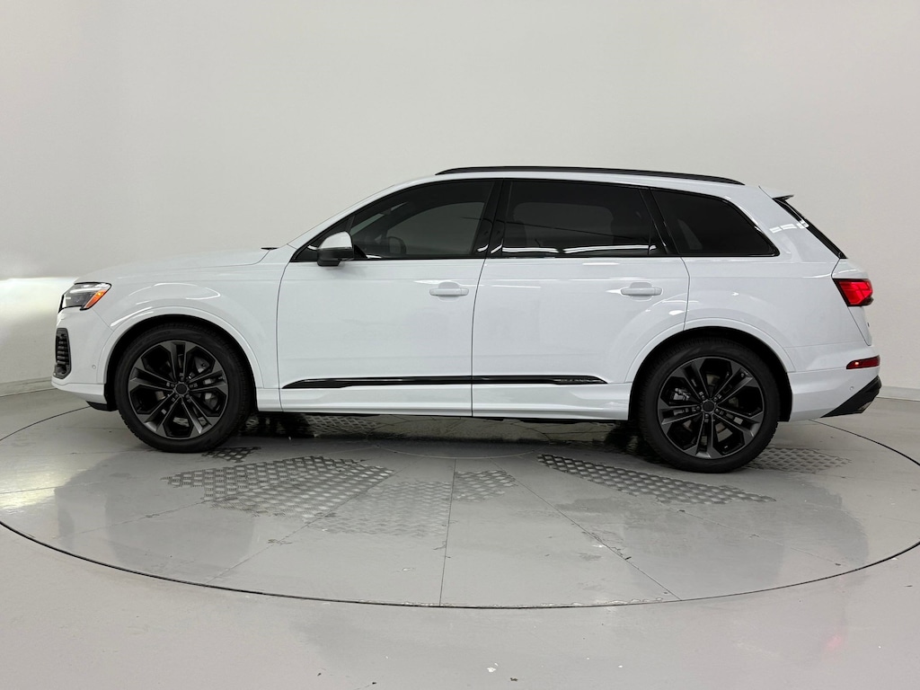 New 2026 Audi Q7 55 Premium Plus SUV