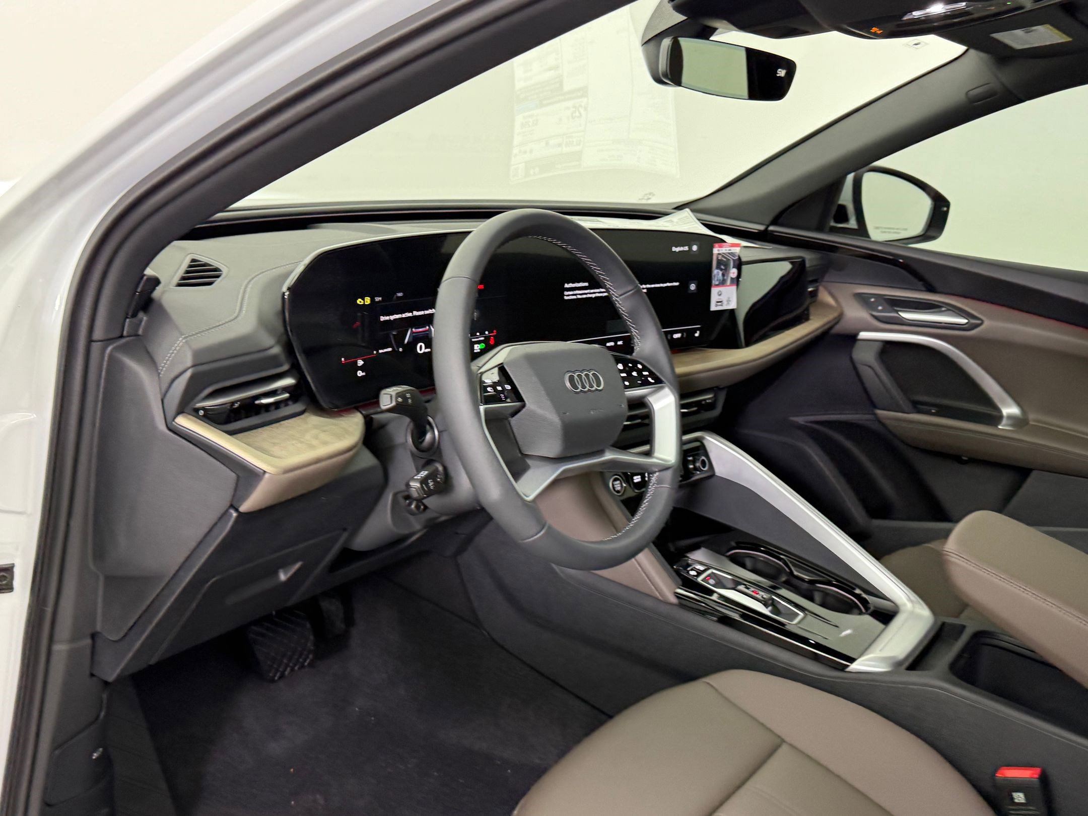 2025 Audi Q5 2.0T Premium photo 3