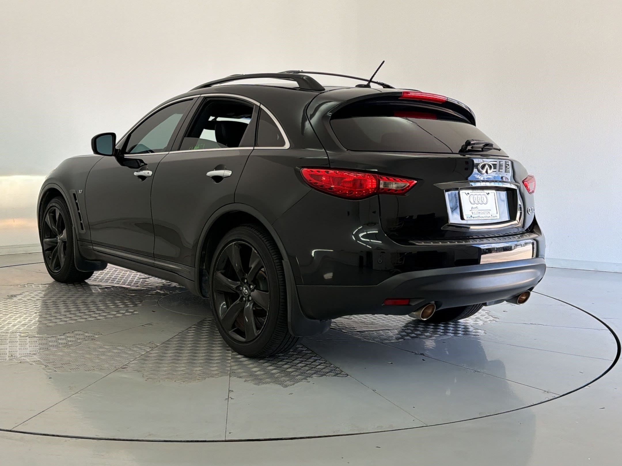 QX70 QX70 (RWD) SUV