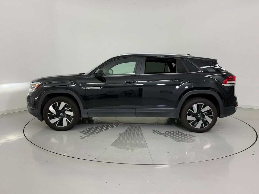 Used 2024 Volkswagen Atlas Cross Sport 2.0T SE w/Technology SUV
