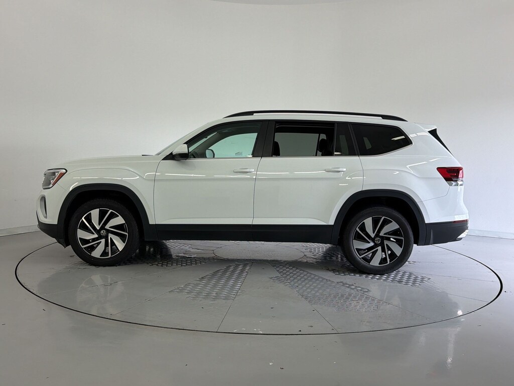 Used 2025 Volkswagen Atlas 2.0T SE w/Technology SUV
