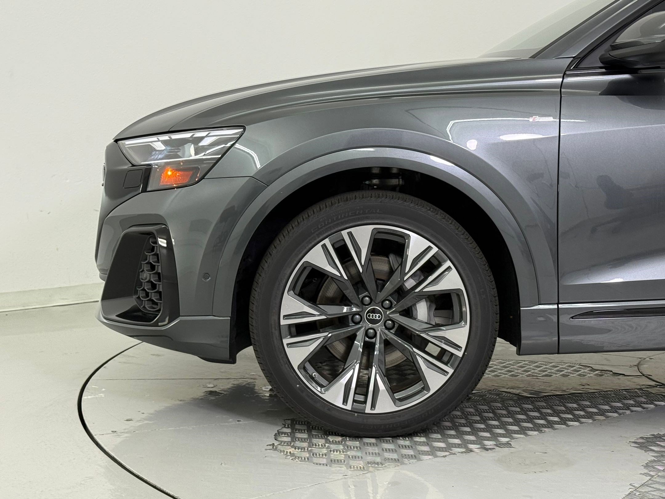 2026 Audi Q8 Premium Plus - Photo 12