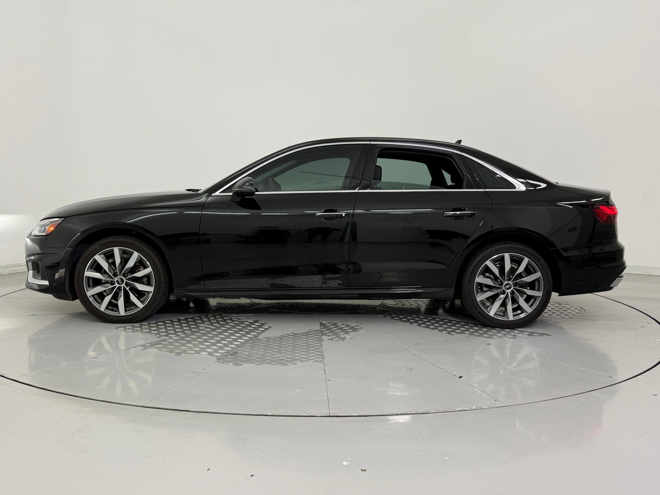 2023 Audi A4 Quattro Premium photo 2