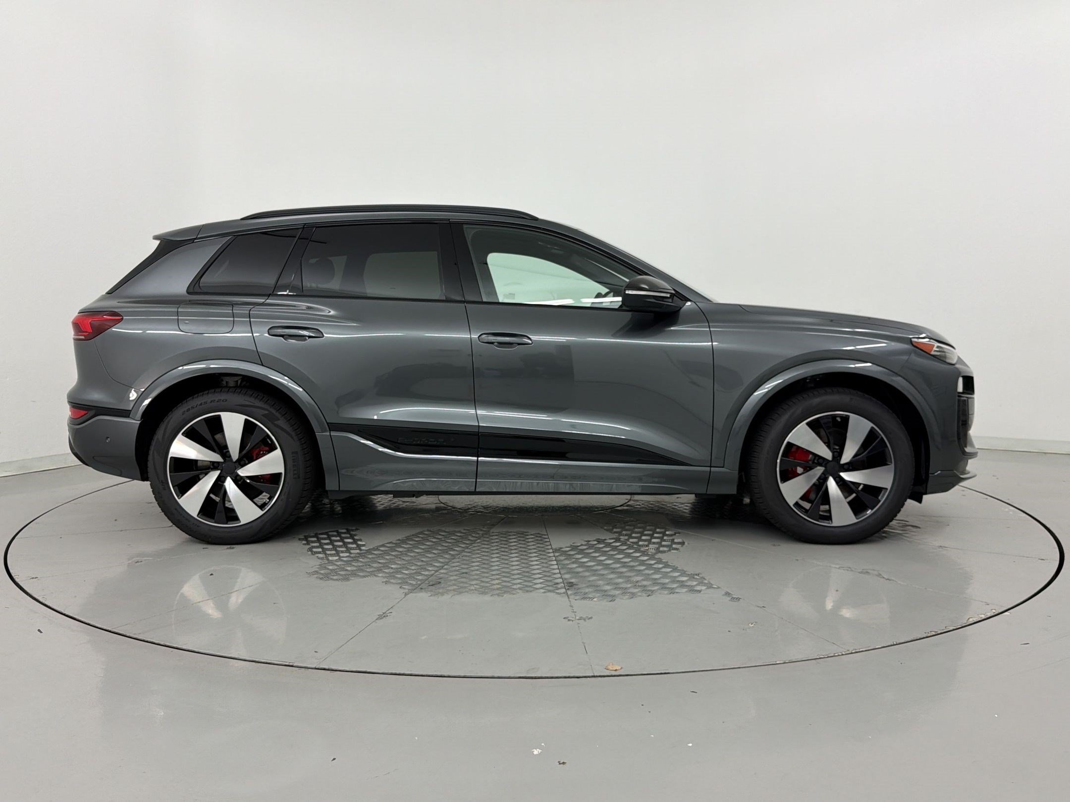 SQ6 E-tron Premium Plus SUV