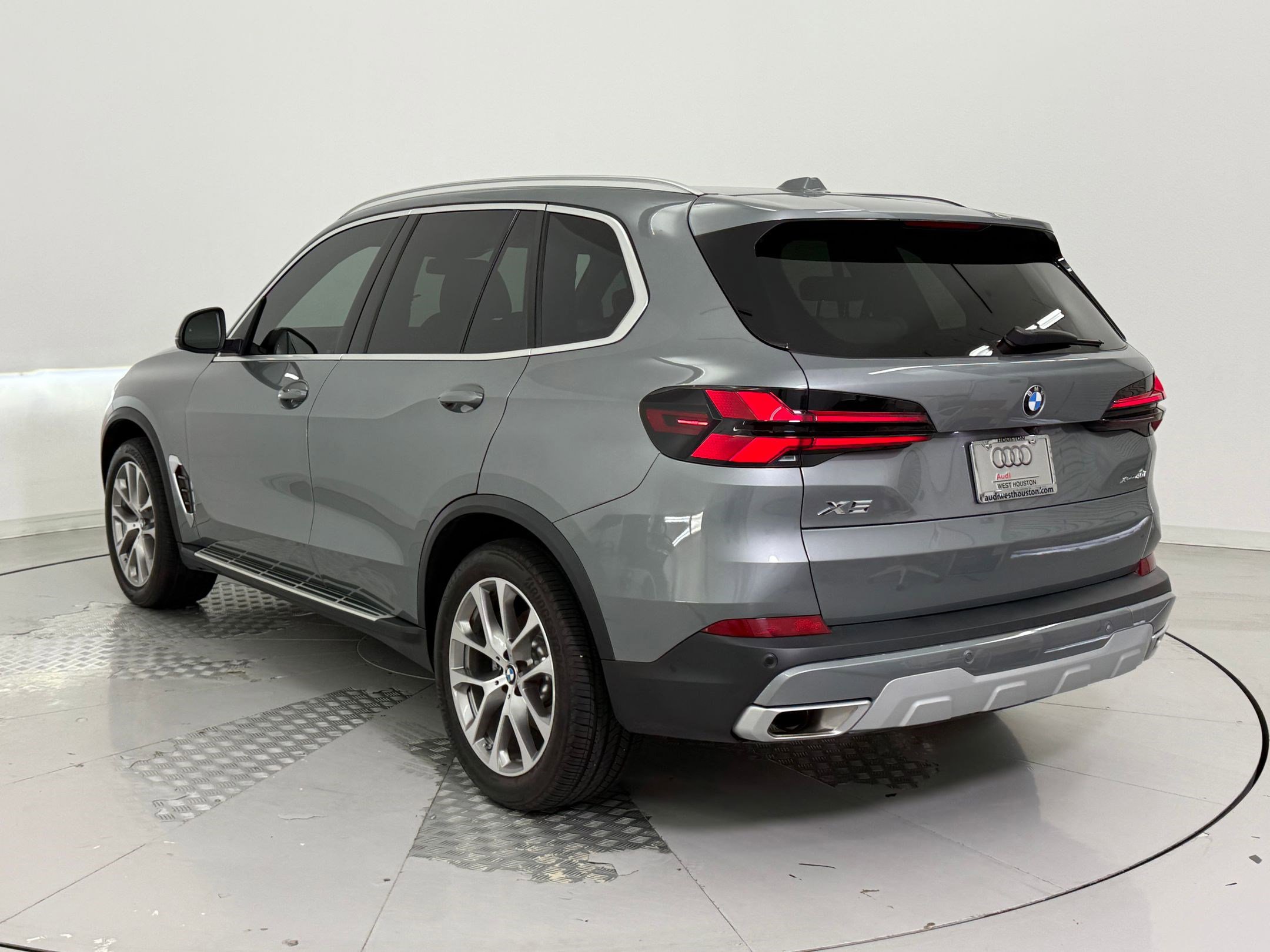 2024 Bmw X5 xDrive40i photo 3