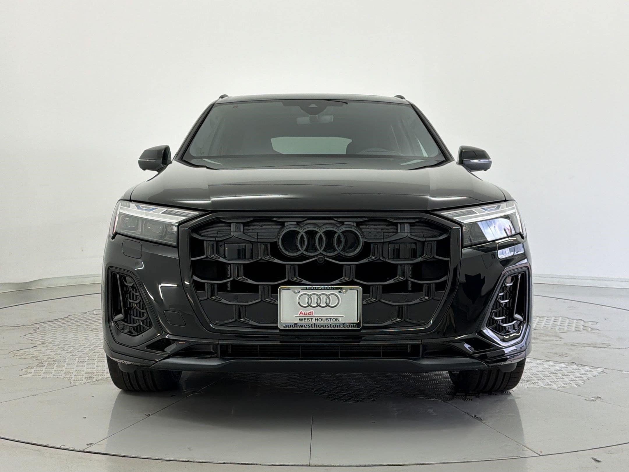 SQ7 Prestige SUV
