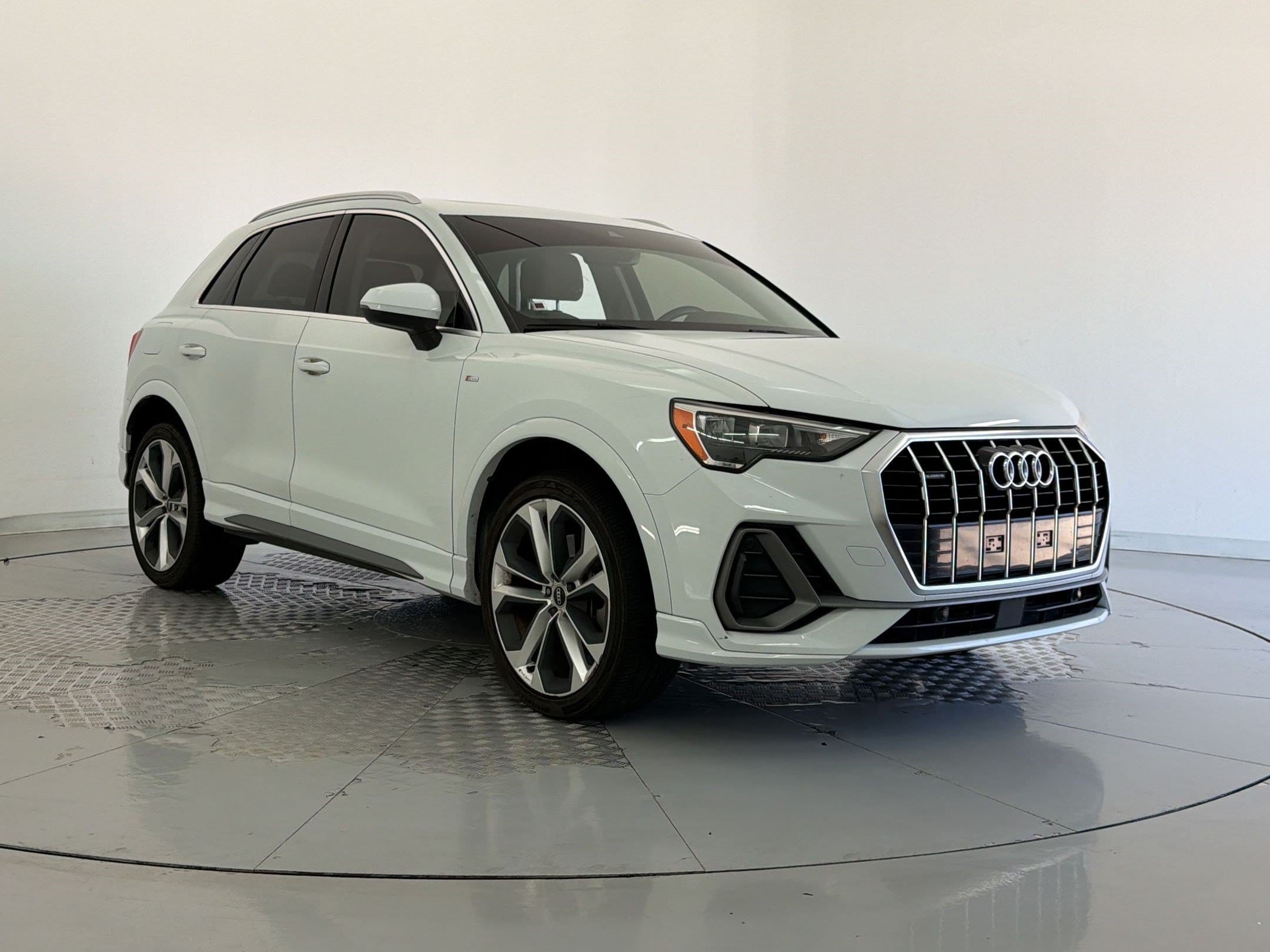 Q3 S Line Premium SUV