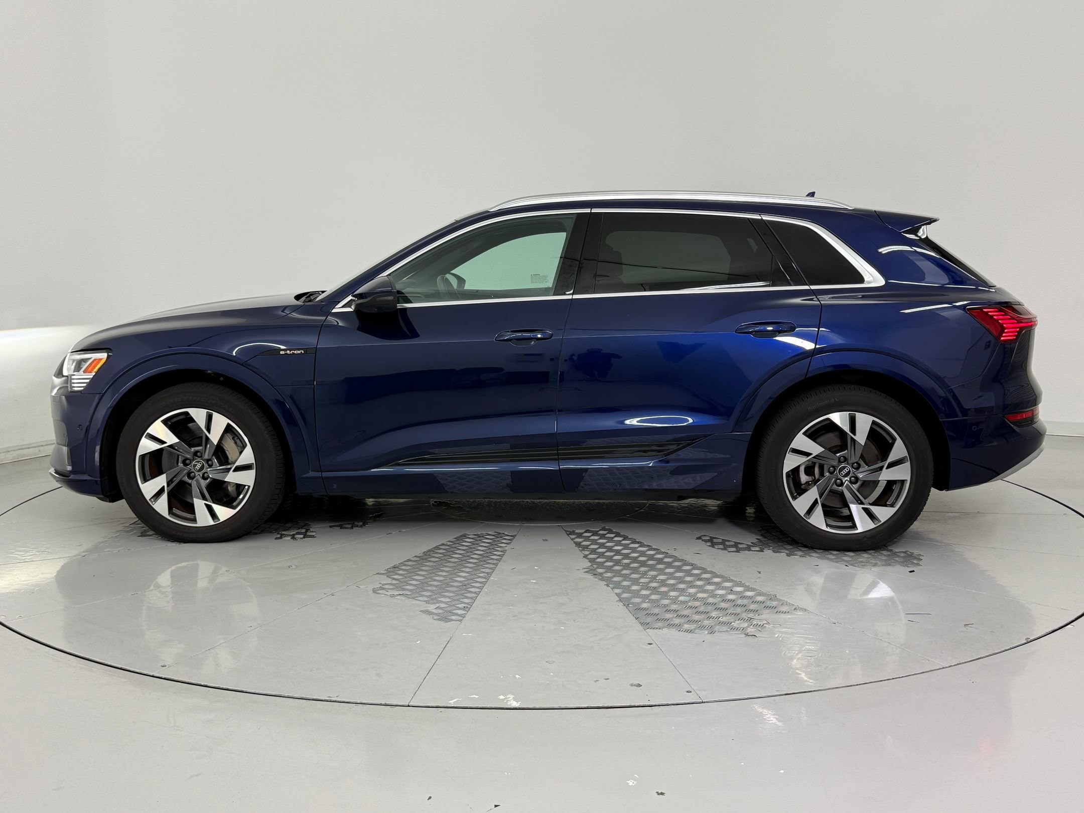 Used 2022 Audi e-tron Premium Plus with VIN WA1LAAGE7NB013190 for sale in Houston, TX