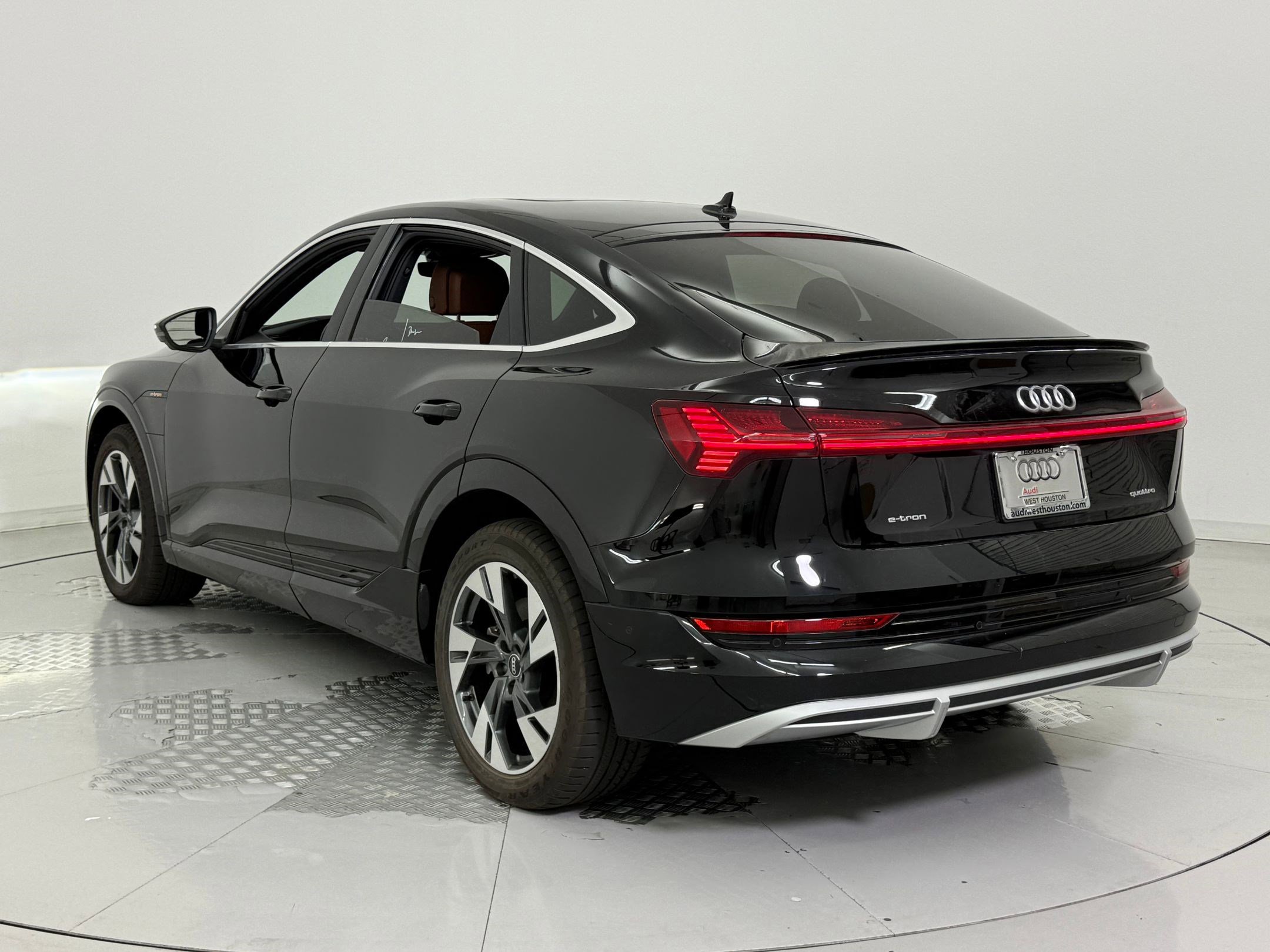 2021 Audi e-tron Sportback Premium Plus photo 3