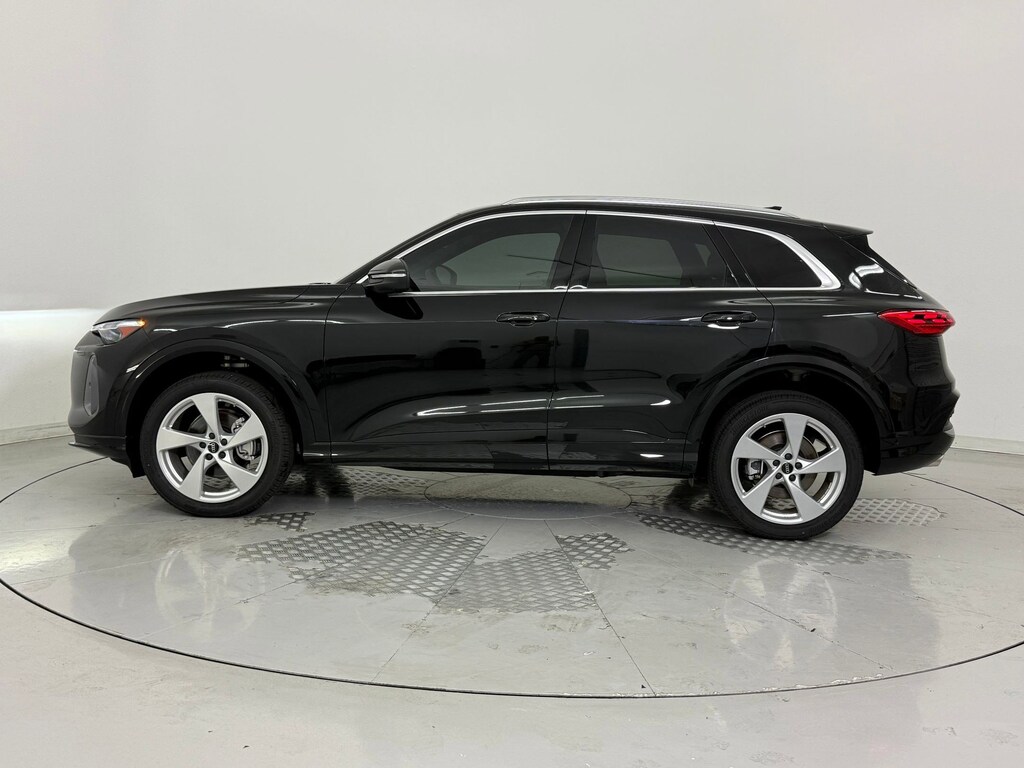 New 2025 Audi Q5 2.0T Premium Plus SUV