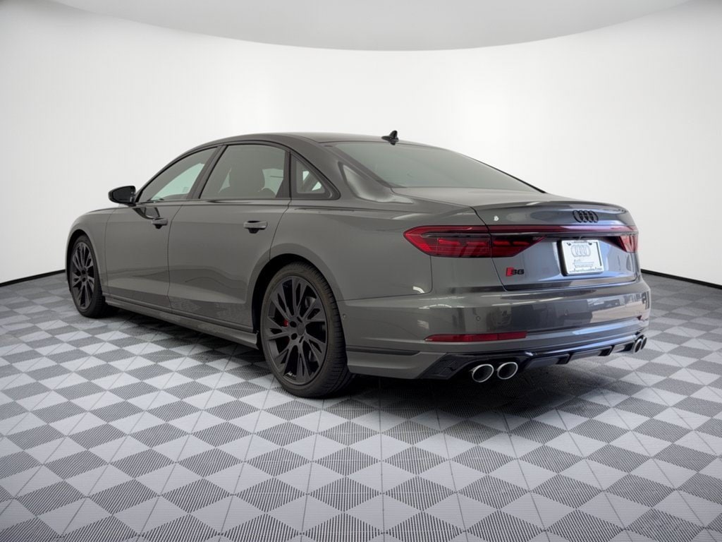 2027 Audi S8 S8 (quattro) Sedan