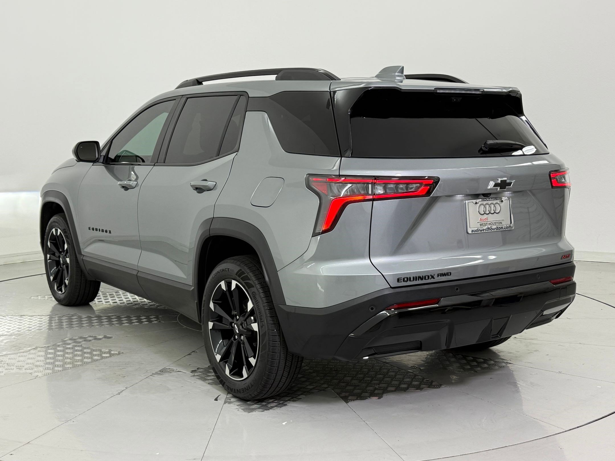 2026 Chevrolet Equinox RS photo 3