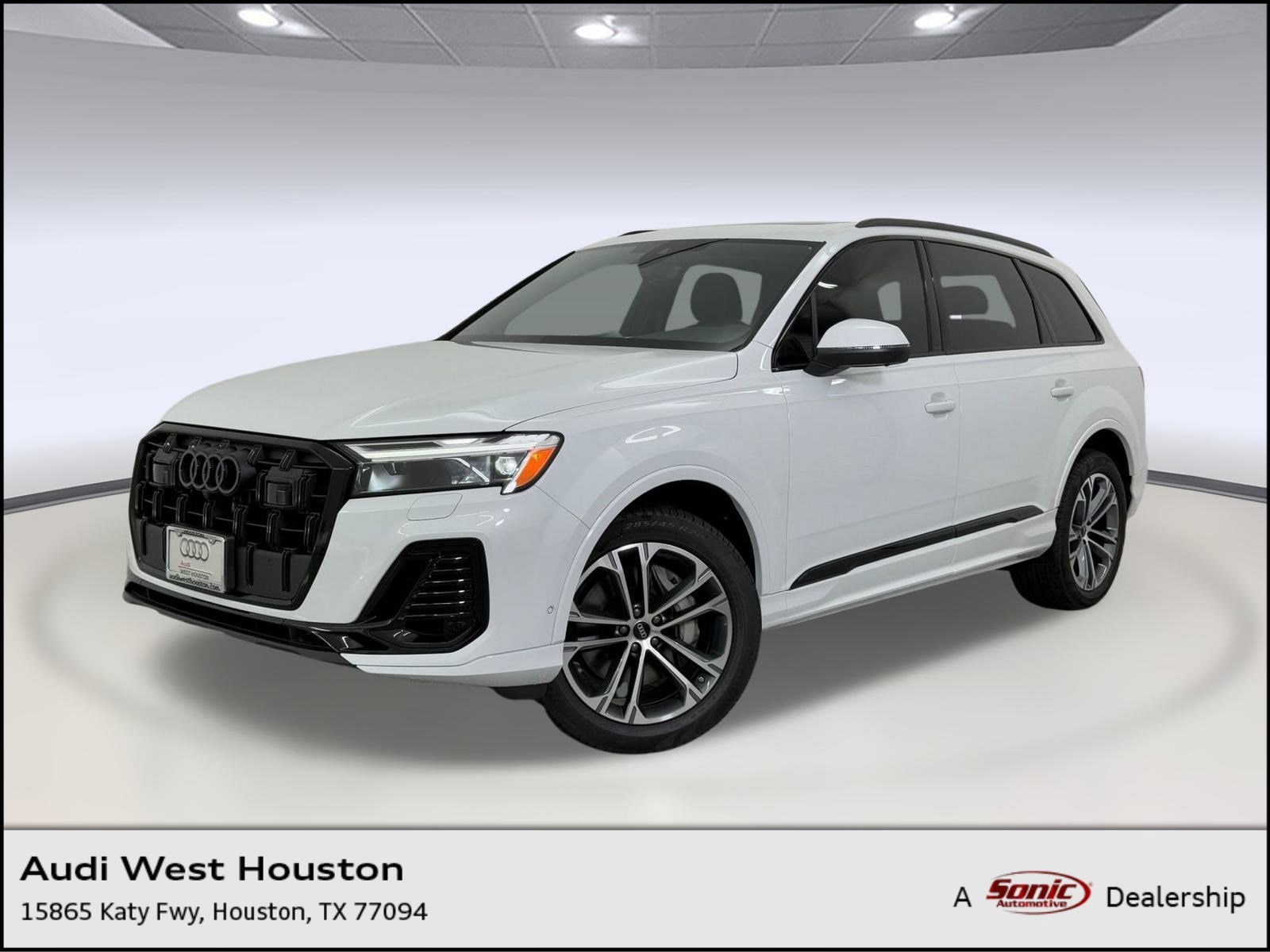 2026 Audi Q7 Premium's photo