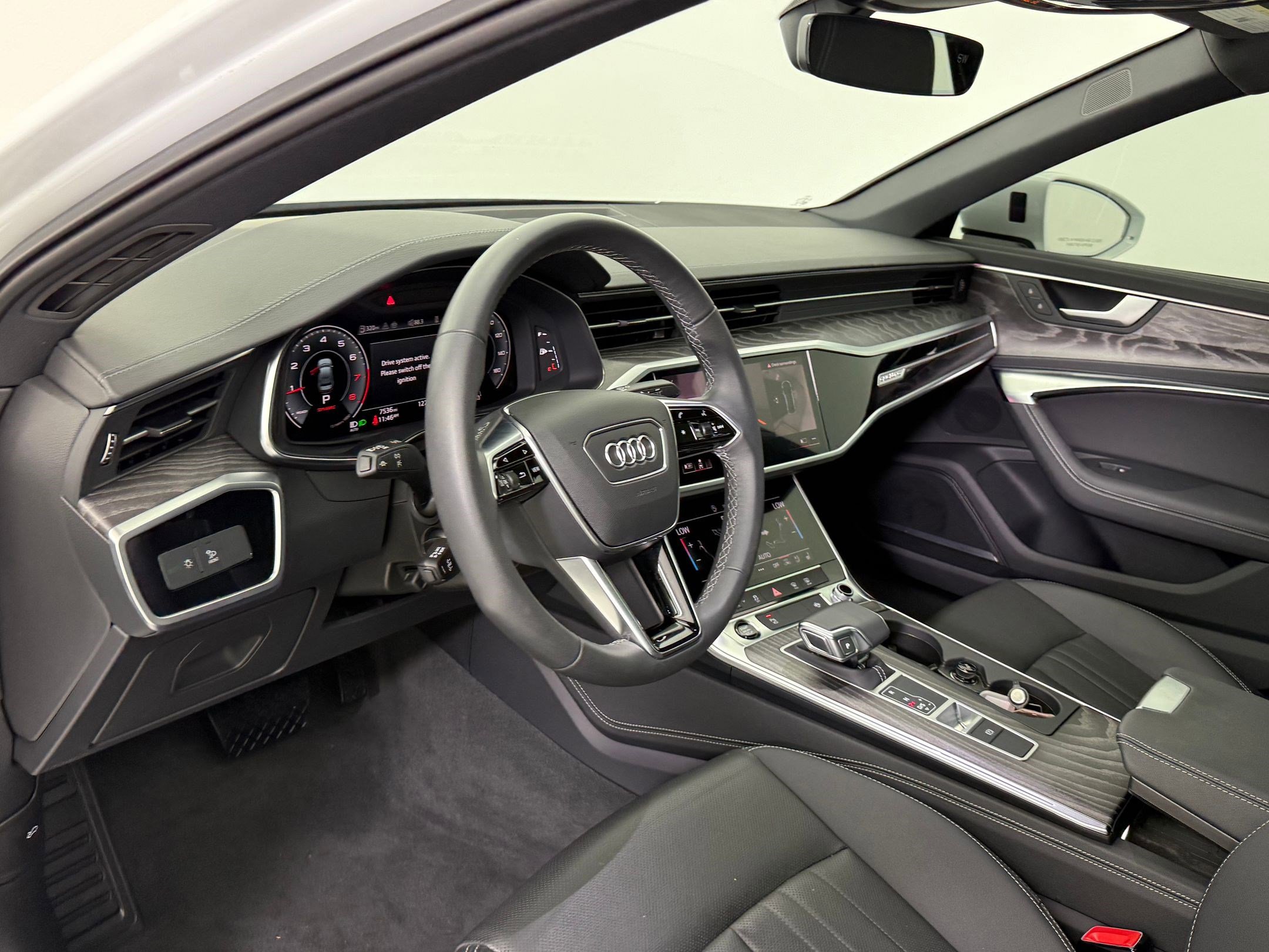 2025 Audi A6 Quattro Premium Plus photo 4