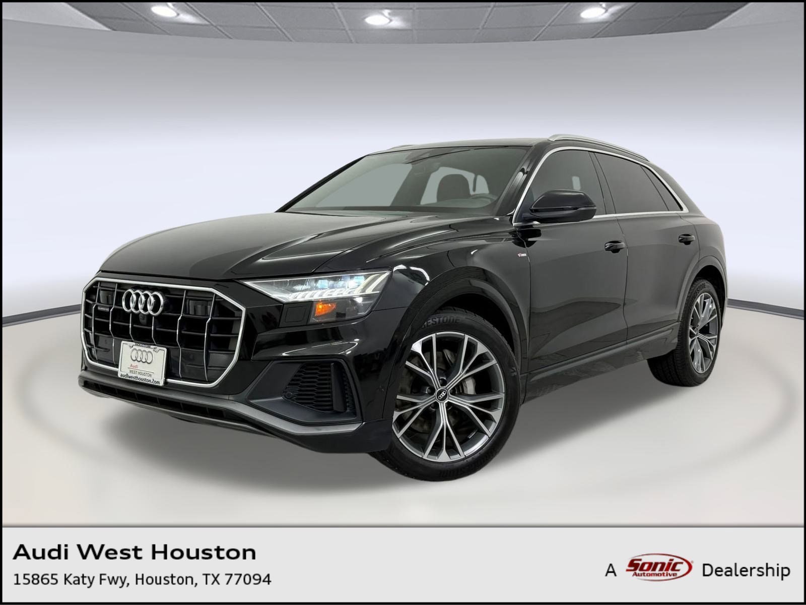 2021 Audi Q8 Premium Plus's photo