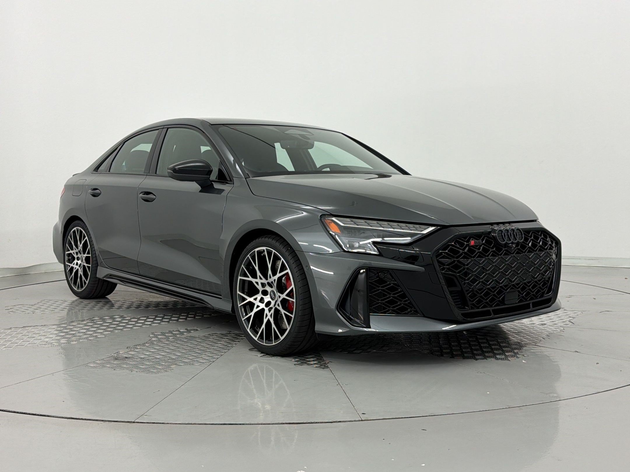 RS 3 RS 3 TFSI Quattro S Tronic (quattro) Sedan