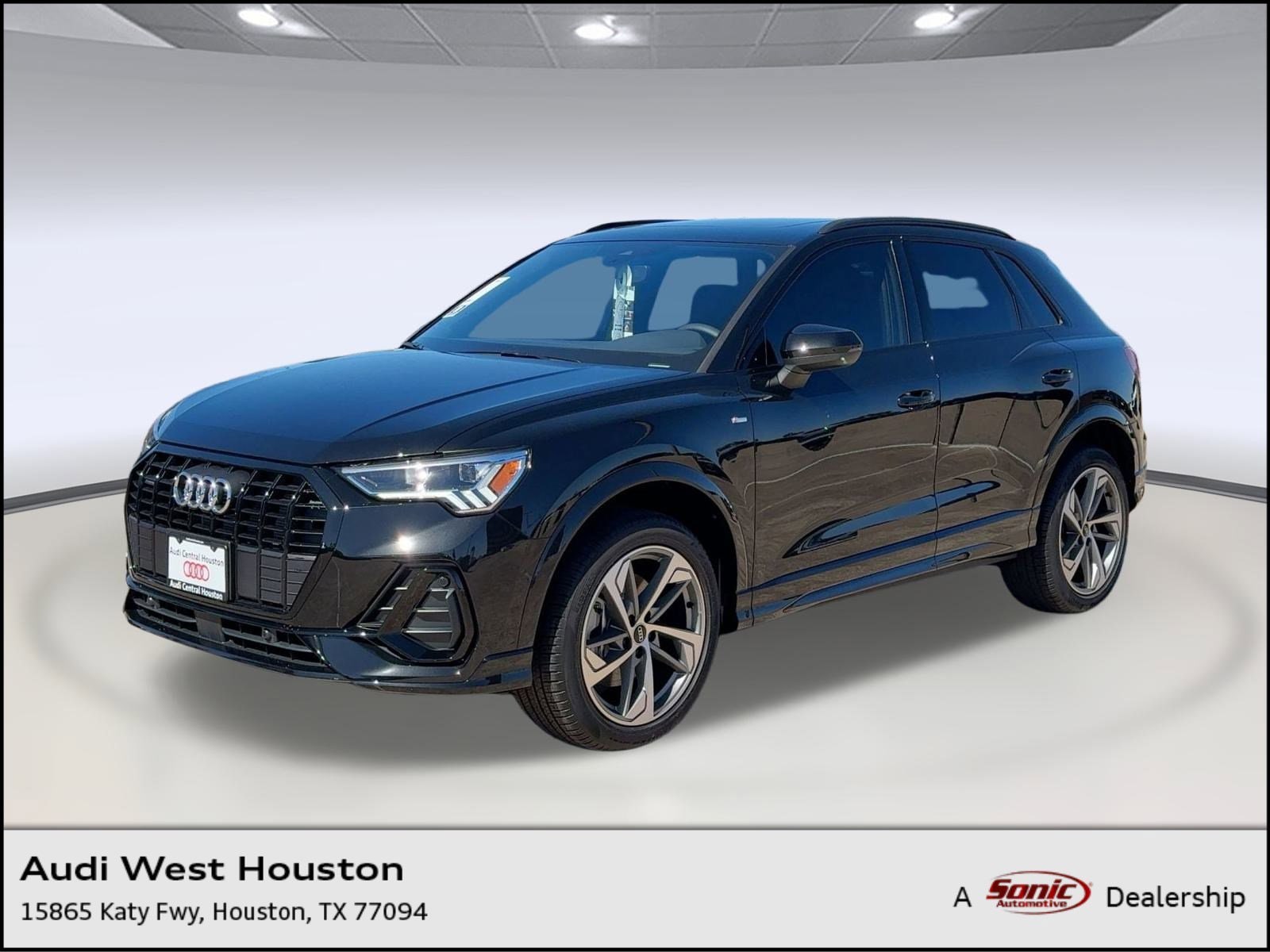 2025 Audi Q3 S Line Premium's photo