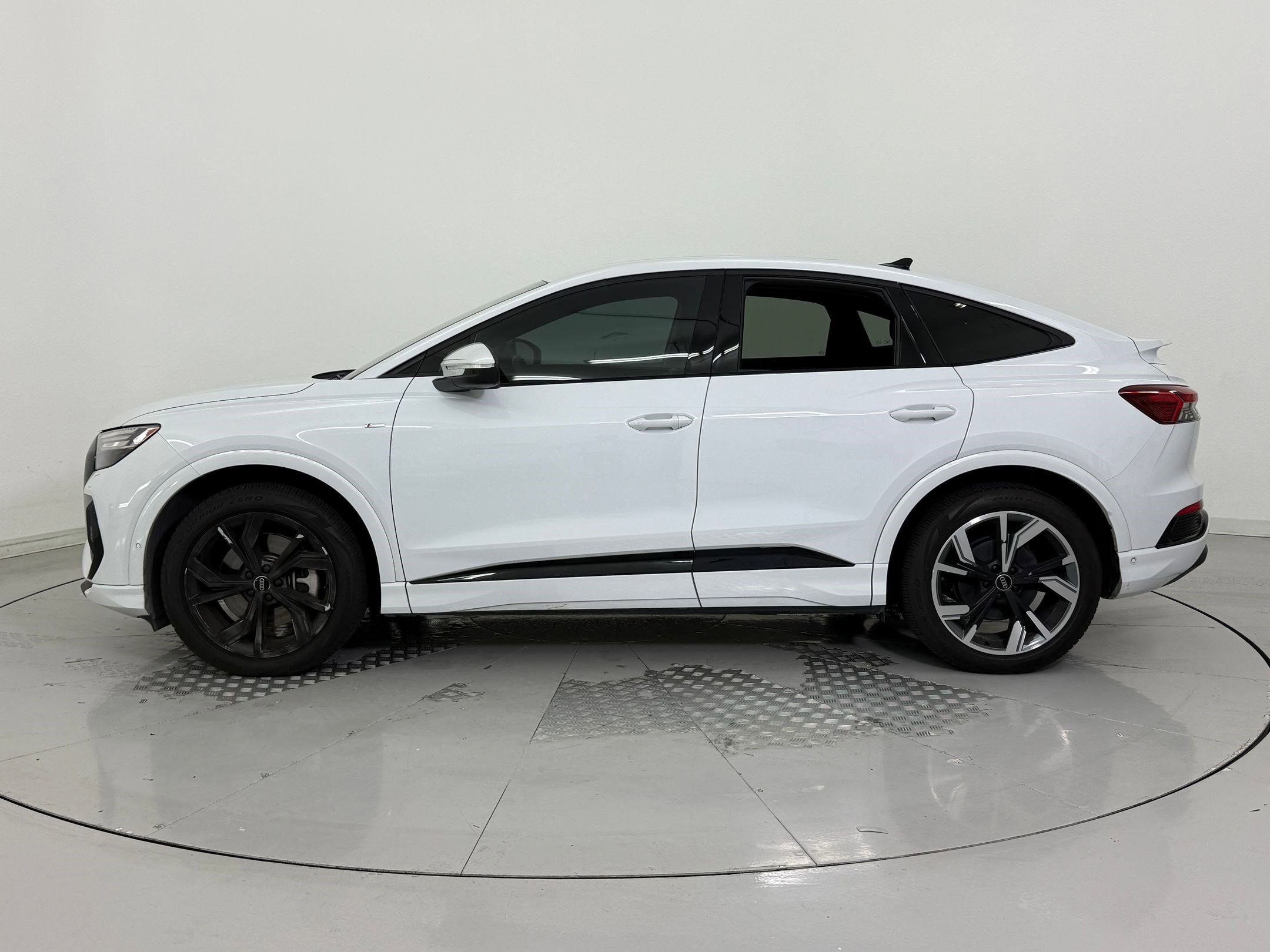 Used 2024 Audi Q4 Sportback e-tron Prestige with VIN WA14UBFZ0RP085640 for sale in Baytown, TX
