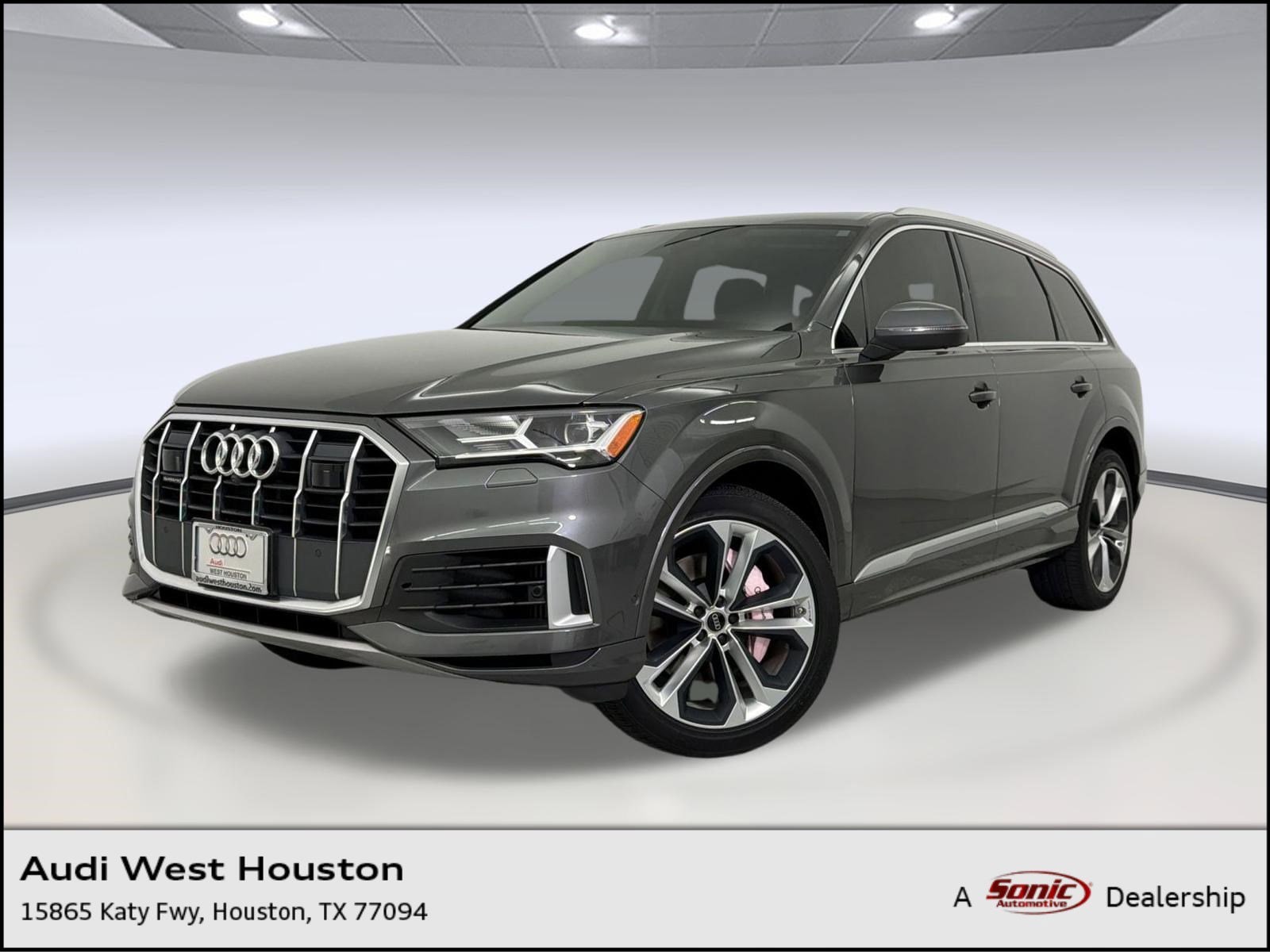 2023 Audi Q7 55 Premium Plus quattro Tiptronic's photo