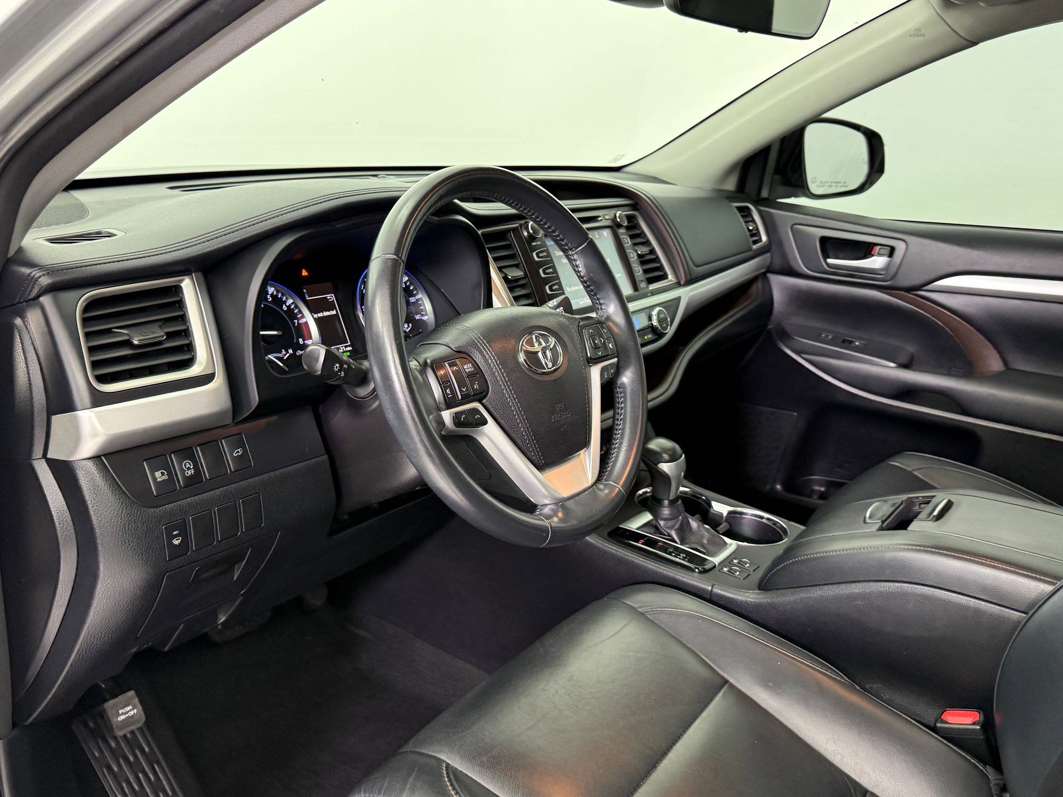 2018 Toyota Highlander XLE photo 4