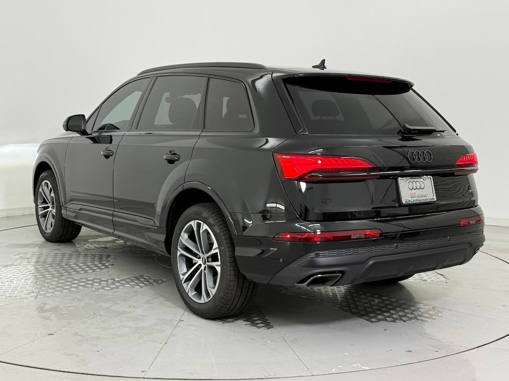 New 2026 Audi Q7 45 Premium Plus SUV