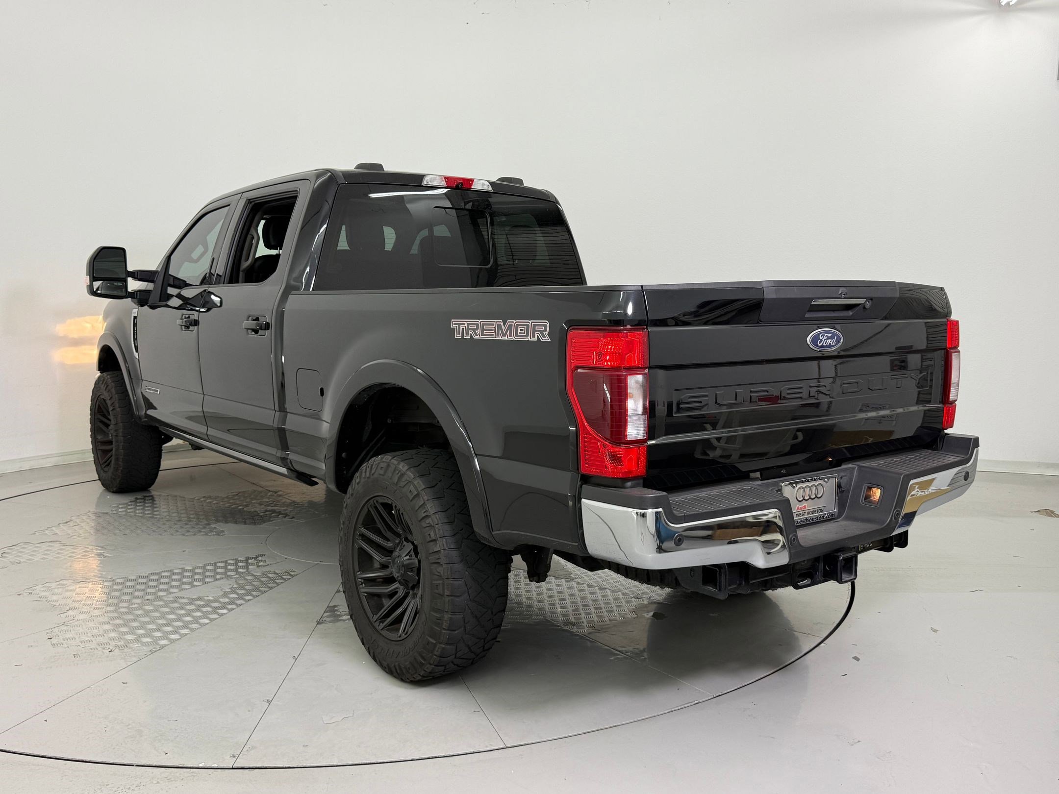 2021 Ford F-250 Lariat photo 3