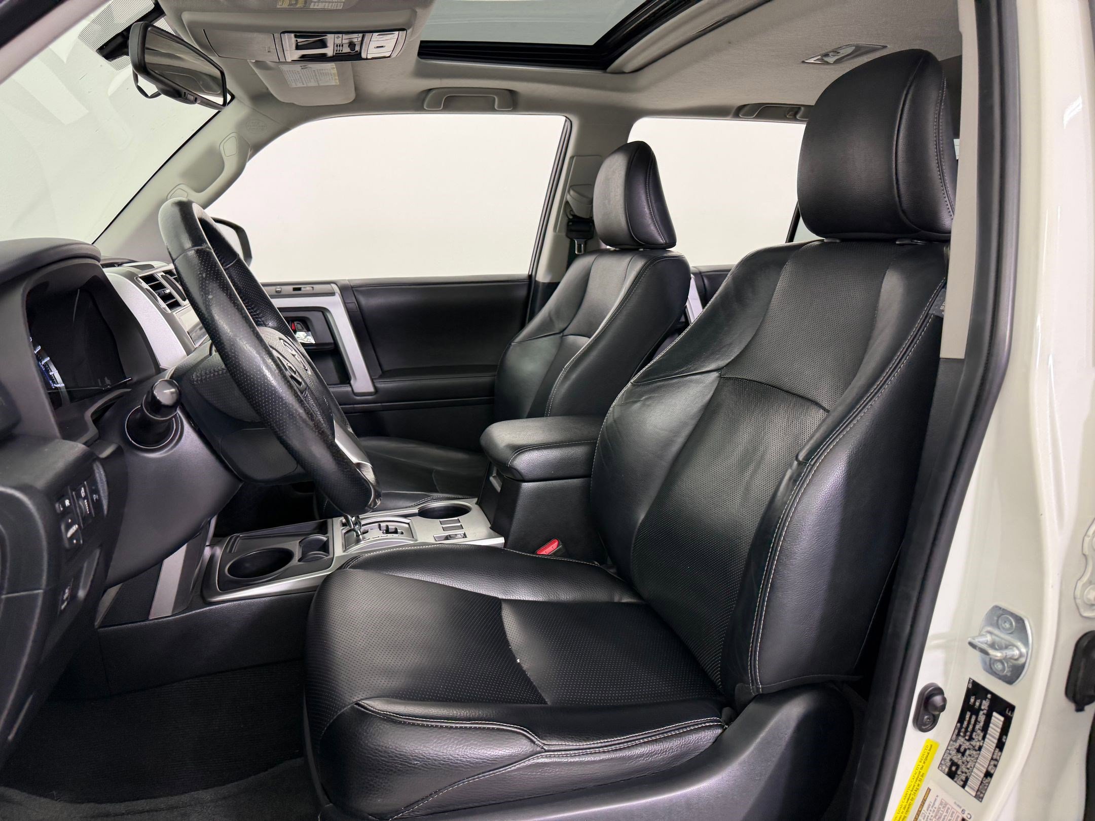 2014 Toyota 4Runner Limited photo 4