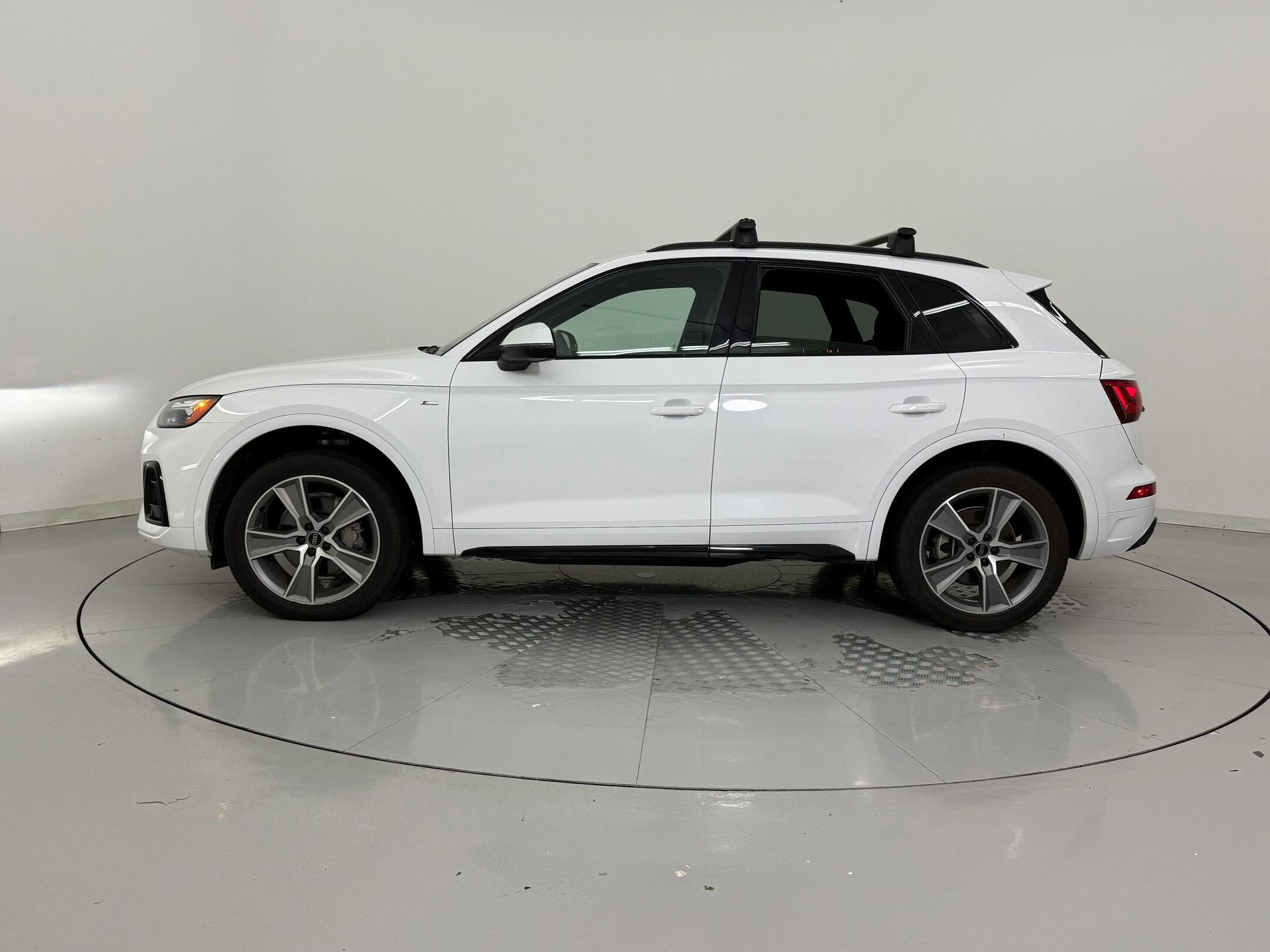 2025 Audi Q5 S line Premium photo 2
